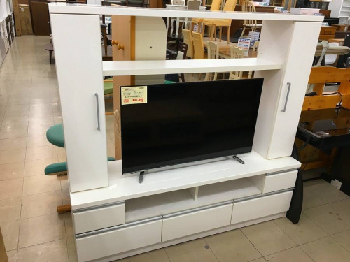 ローボードのAV