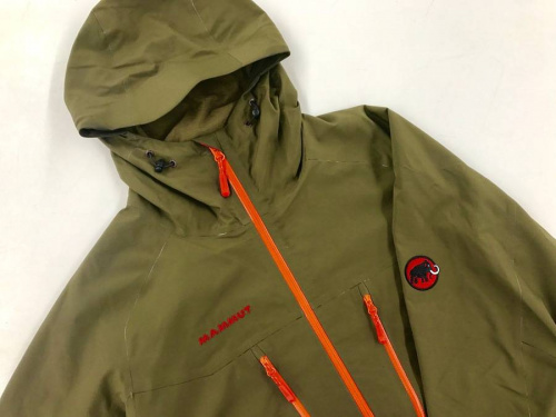 メンズファッションのパーカー