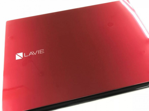 未使用品のノートパソコン