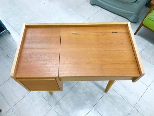 ドレッサーのウニコ（UNICO）