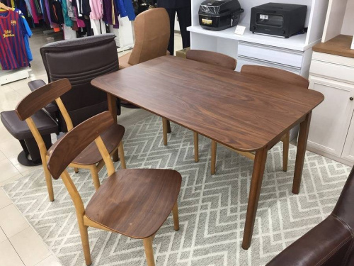 家具のダイニングセット