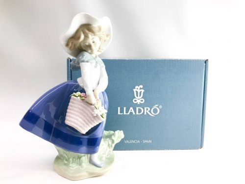 インテリアの置物