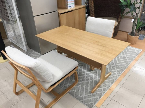 家具のダイニングセット