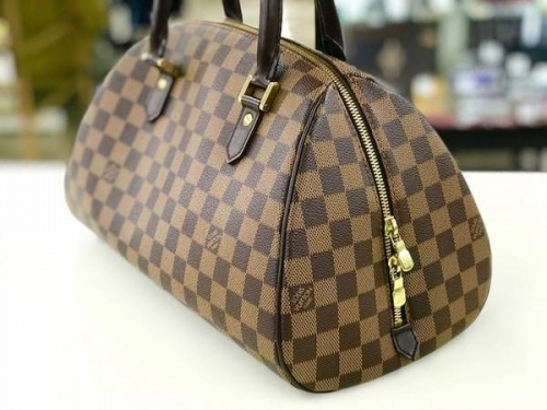 ルイヴィトン（LOUIS VUITTON）の牛久ブランド