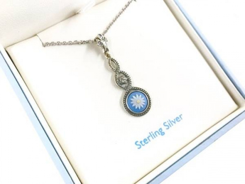 ブランド・ラグジュアリーのアクセサリー