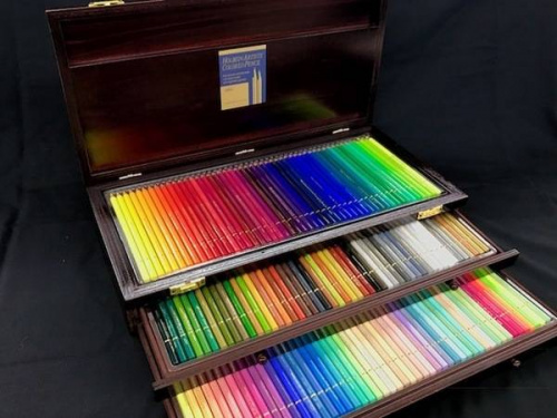 HOLBEIN (ホルベイン) アーチスト色鉛筆 150色セットが入荷しました♪【牛久店】｜2018年06月23日｜リサイクルショップ  トレジャーファクトリー（トレファク）牛久店