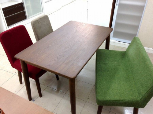 家具のダイニングセット