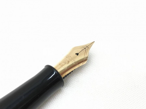 万年筆の牛久ビジネス