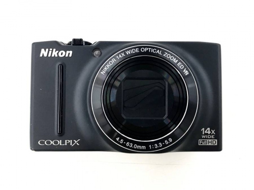 コンパクトカメラのNikon