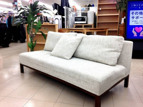 家具のソファ