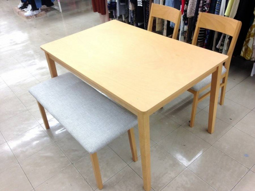 家具のダイニングセット