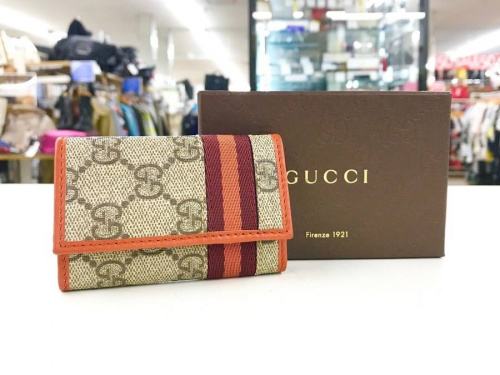 ブランド・ラグジュアリーのキーケース