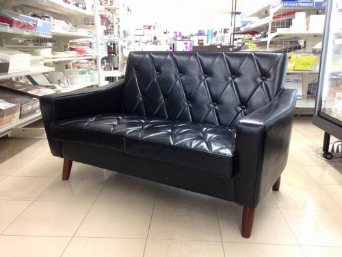 家具のソファ