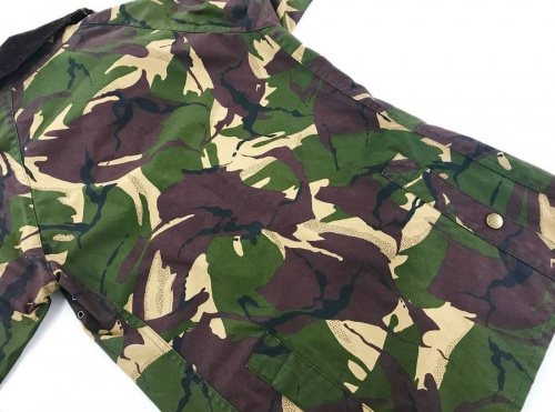 Barbourの牛久メンズ