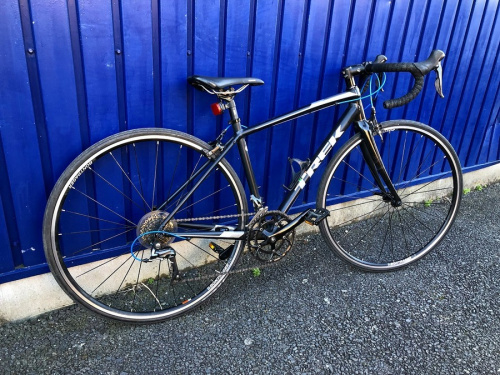 自転車のロードバイク
