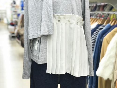 カットソーのZUCCA