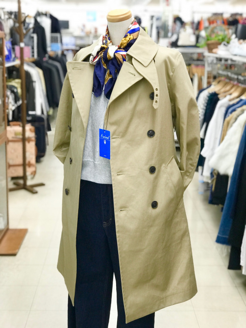 トレンチコートのOrcival