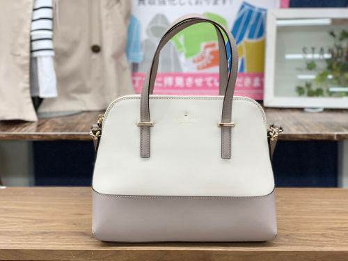 バッグのKATE SPADE