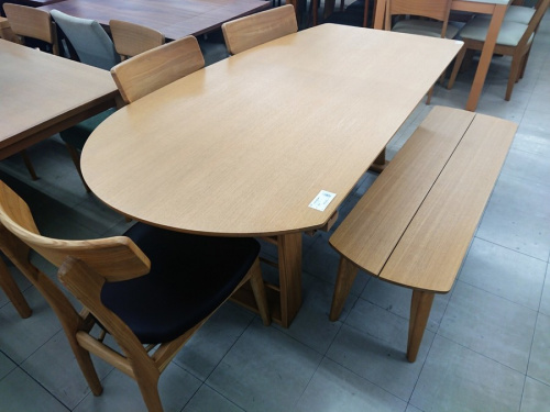 家具のダイニングセット