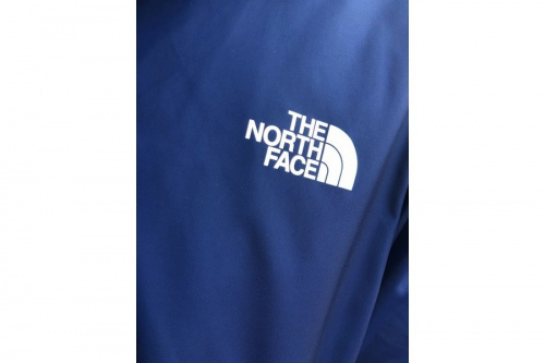 コーチジャケットのTHE NORTH FACE