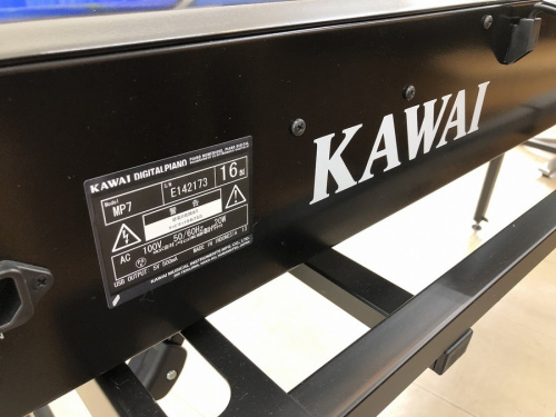 ギターのエレアコギター