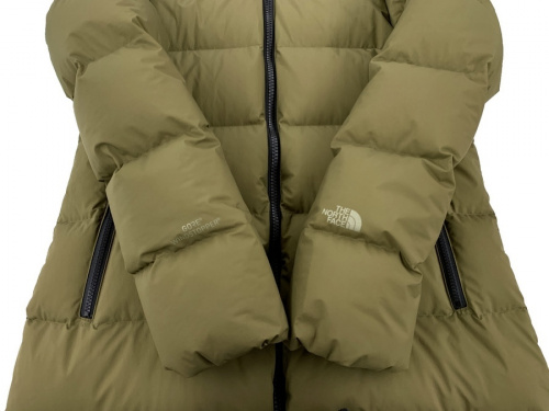 ダウンジャケットのTHE NORTH FACE