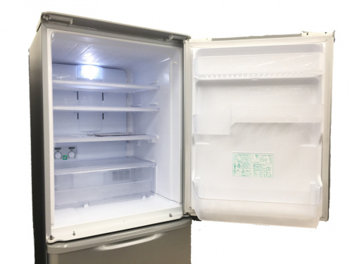 冷蔵庫の3ドア冷蔵庫