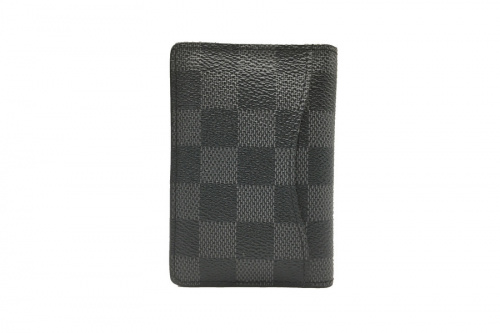 カードケースのLOUIS VUITTON