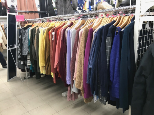 冬物セールの衣類