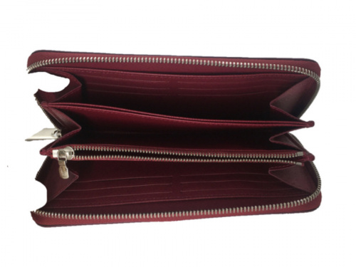 ルイヴィトンのLOUIS VUITTON