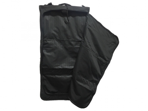 ガーメントバッグのTUMI