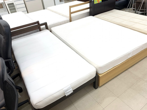 ベッドの中古家具