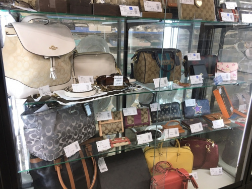 牛久ブランドのLOUIS VUITTON