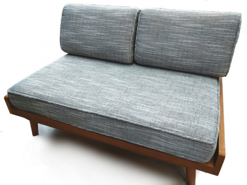 ソファーのALBERO