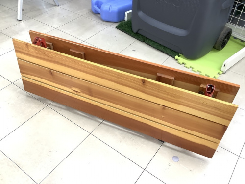 アウトドアテーブルのCastelmerlino