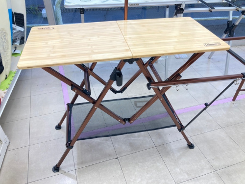 Colemanのワンタッチキッチンテーブル