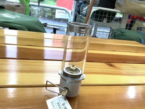 アウトドア用品のランタン