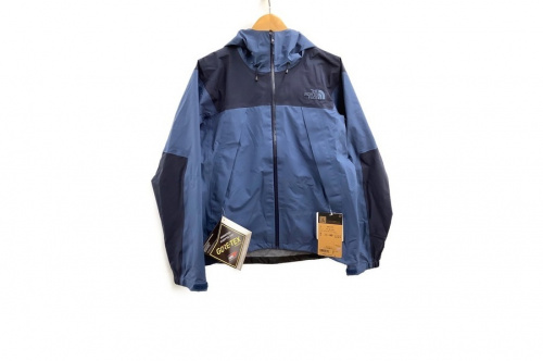 ジャケットのクライムライトジャケット