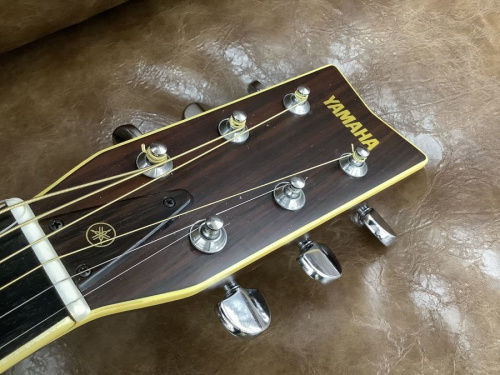 ギターのアコースティックギター