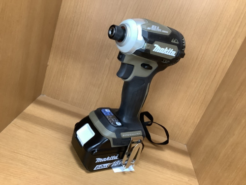 電動工具のインパクトドライバー