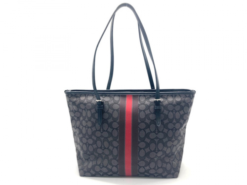 トートバッグのCOACH