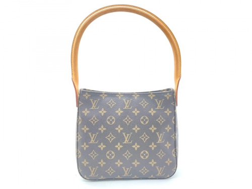 バッグのLOUIS VUITTON
