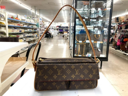 バッグ・財布のバッグ