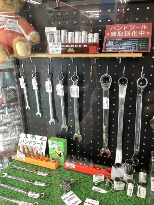 アウトドア用品の工具
