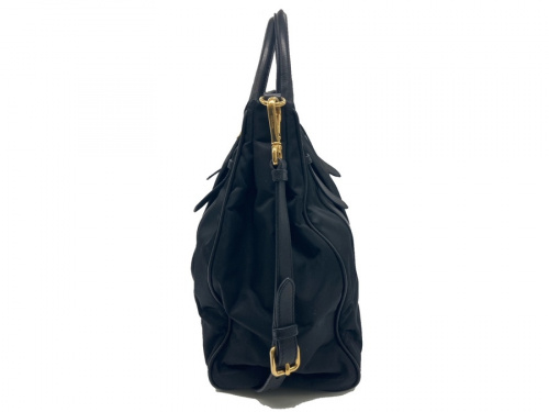 2WAYバッグのPRADA