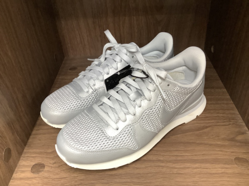 パンプスのナイキ