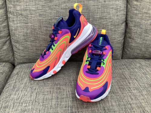 スニーカーのNIKE