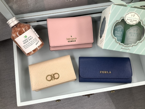 ブランドのFURLA