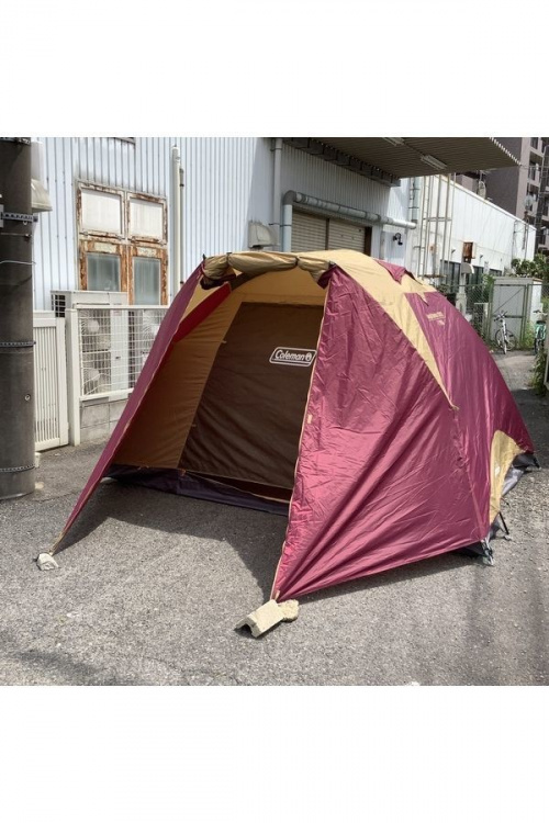 アウトドアのテント