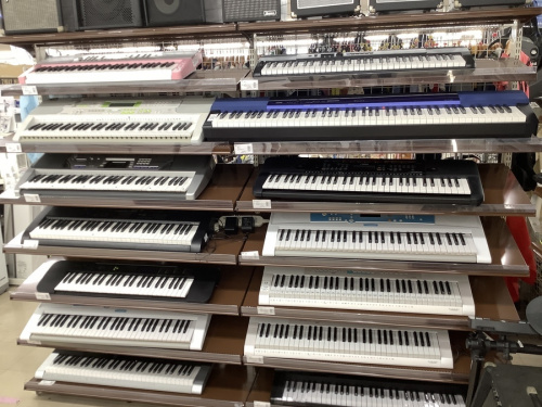 電子ピアノのギター